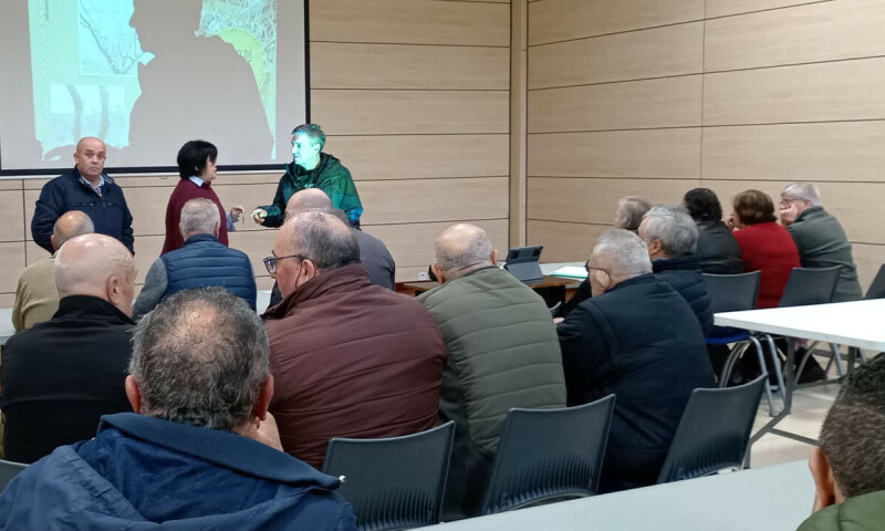 Comeza unha nova edición do Curso de Poda e Enxertos dos Concellos de Frades e Mesía con 29 participantes