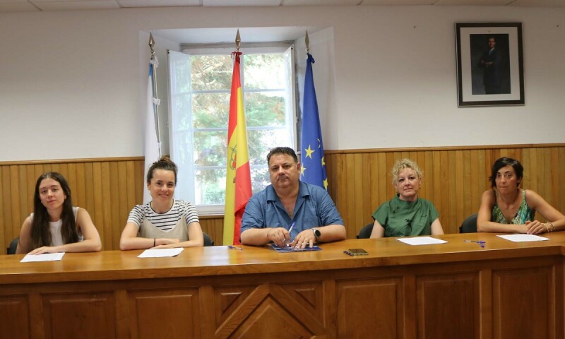 O Concello de Frades achega 600 euros ao funcionamento das tres casas niño e ás dúas casas do maior operativas no municipio