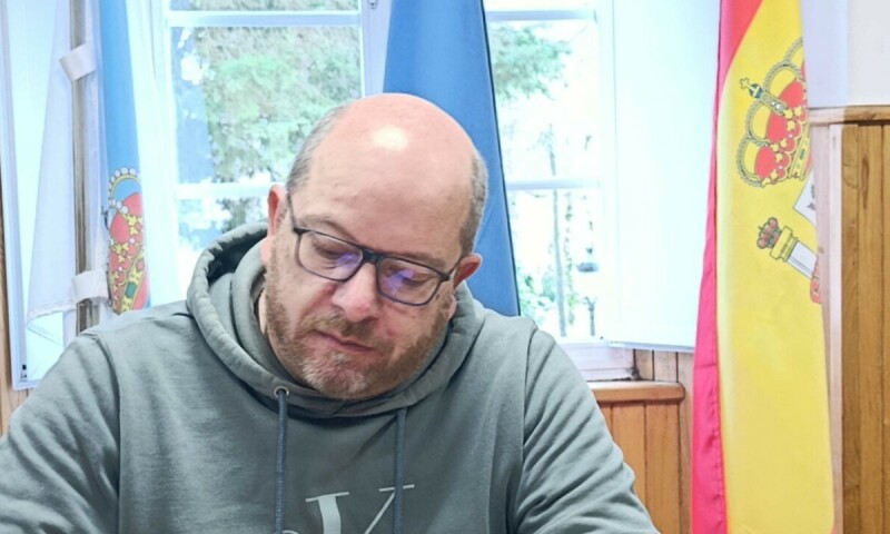 O Concello de Frades adhírese á Rede de Concellos contra o Acoso Escolar