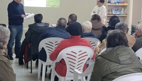 Gran asistencia veciñal á charla da empresa que presentou un proxecto para instalar unha planta de xeración de biometano en Abellá