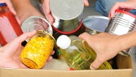 O Concello de Frades abre mañá venres a campaña de Nadal de recollida de alimentos para familias necesitadas