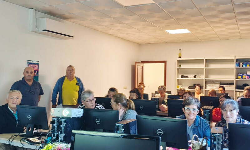 Vinte veciños e veciñas de Frades e Mesía participan nun Curso de Horta Ecolóxica