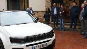 Frades e Ordes reciben un vehículo para o servizo de protección do ambiente financiado a través do Fondo de Compensación Ambiental