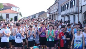 David de la Fuente e Eva Piñel gañan a XI Carreira Pedestre Popular Concello de Frades, que rexistra o seu récord de participación: 629 atletas cruzaron a meta de Ponte Carreira 