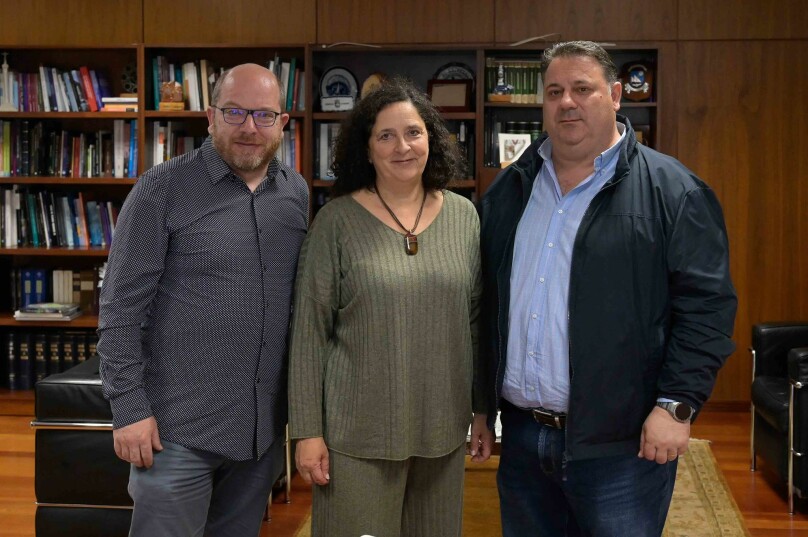 O alcalde de Frades reúnese coa delegada da Xunta para seguir avanzando en vías de colaboración entre ambas administracións