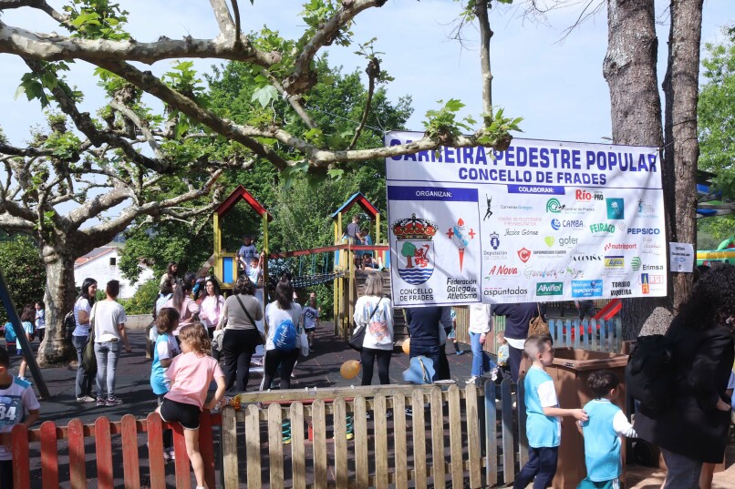 O Concello de Frades licita por máis de 43.000 euros as obras de remodelación do parque infantil de Ponte Carreira
