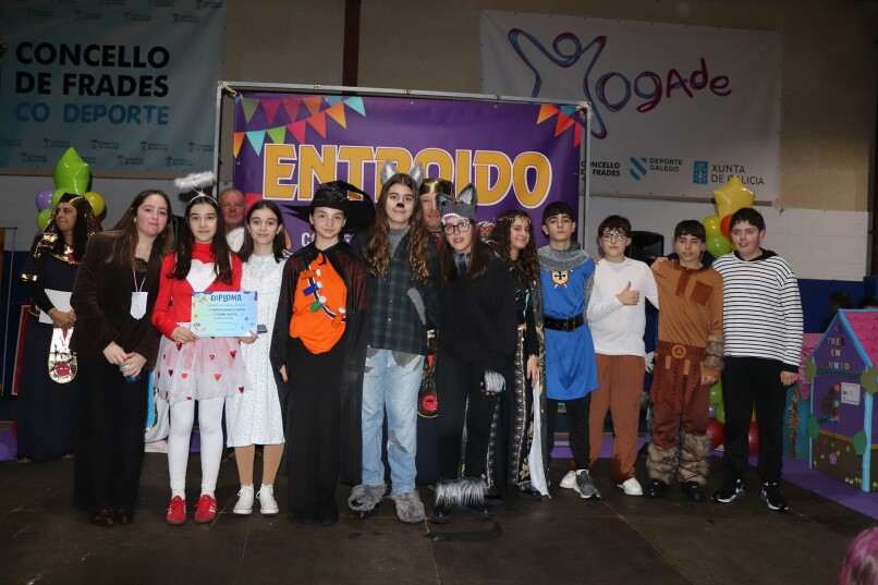 Máis de 700 persoas participaron na Festa e Concurso de Disfraces do Concello de Frades