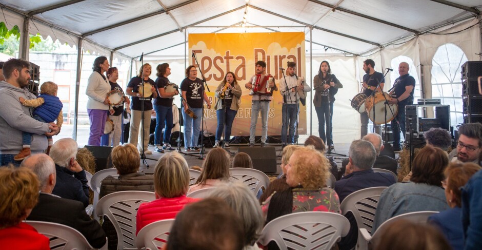 A xira “Ambos mundos” de Roi Casal e a primeira edición do Festival de Maxia abren mañá sábado a III Festa Rural de Frades